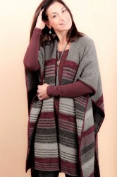 Modina Poncho front website